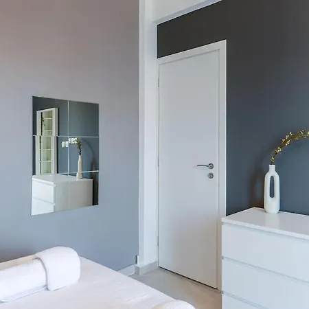 Modern Apt Close To Metaxourgeio Athens Exterior photo