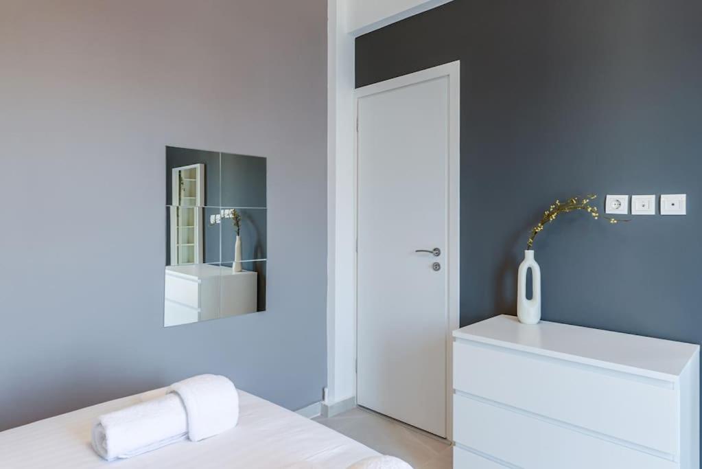 Modern Close To Metaxourgeio Atena