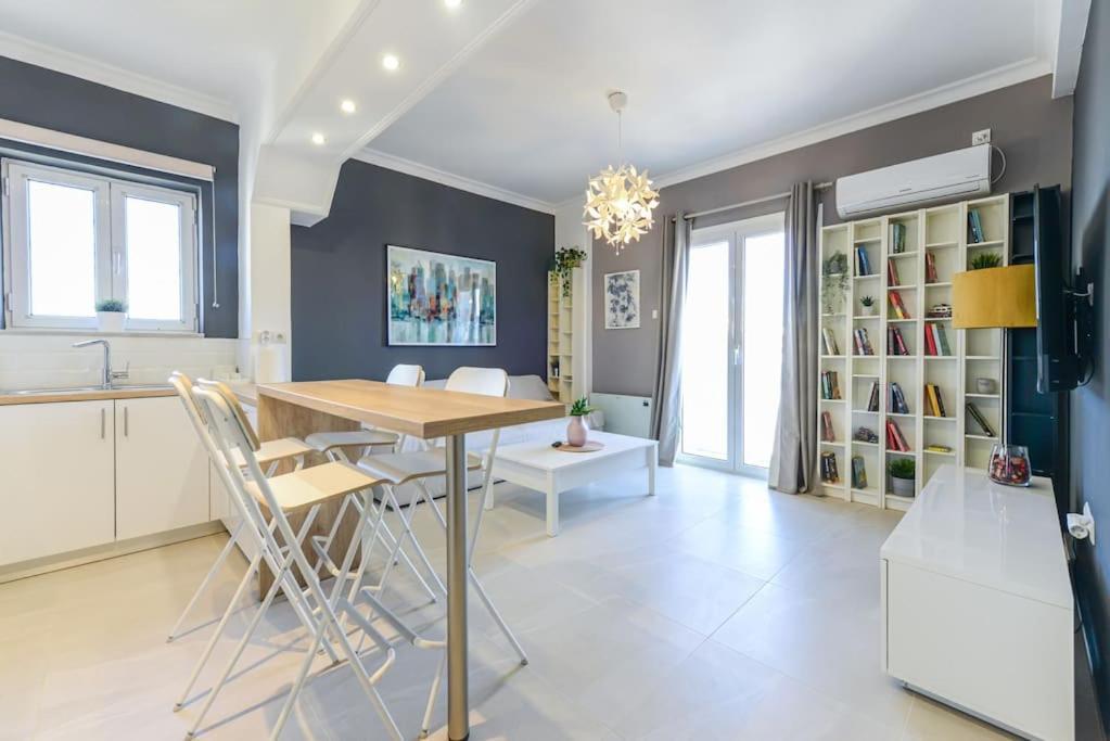 Modern Close To Metaxourgeio Appartamento Atene