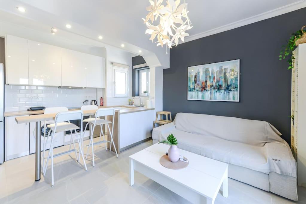 Modern Close To Metaxourgeio Appartamento *